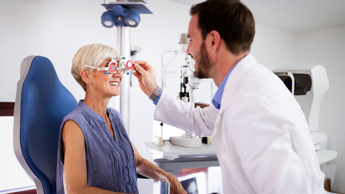 optometrist optometrist and patient