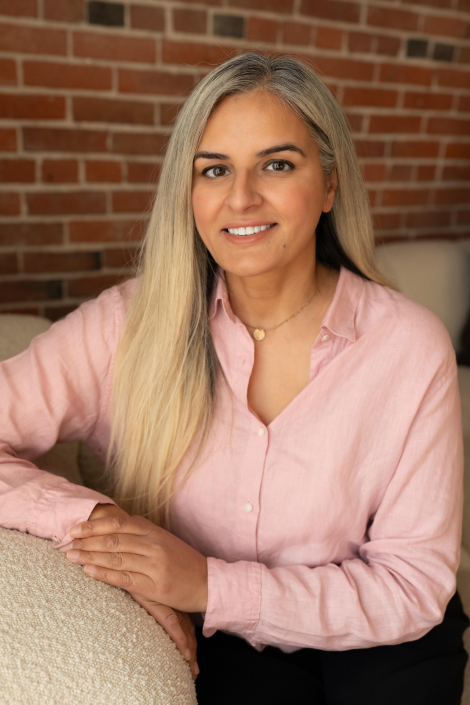 Dr. Rajdeep Gill, OD - Optometrist - Victoria, BC